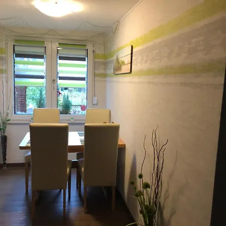 3 Mit Terrasse Und Gartenblick Nahe Stuttgart Messe, Andy Und Gabi *